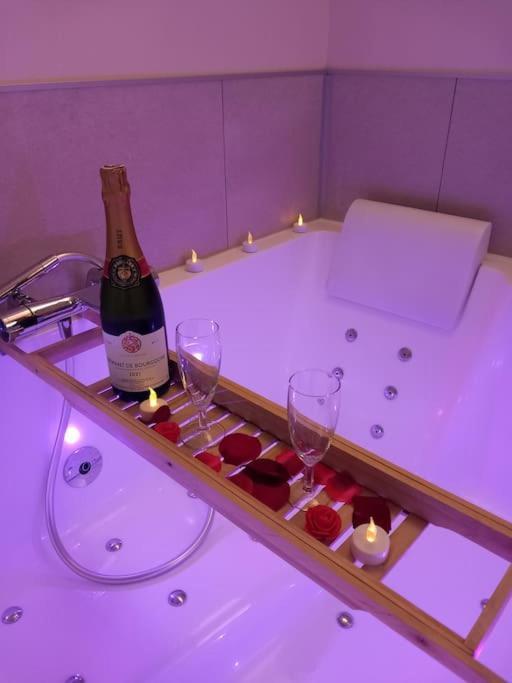 L'Atelier Des Reves Un Moment Magique Spa Prive Beaune  Exteriér fotografie